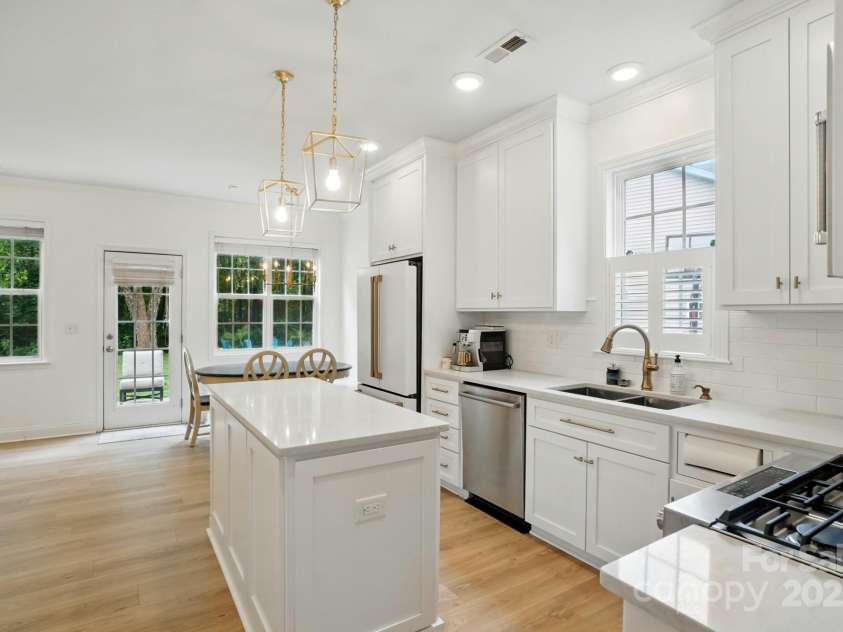 9856 Caldwell Depot Road, Cornelius, NC 28031.  MLS# CAR4262893, YatesRealty ID 15863. 