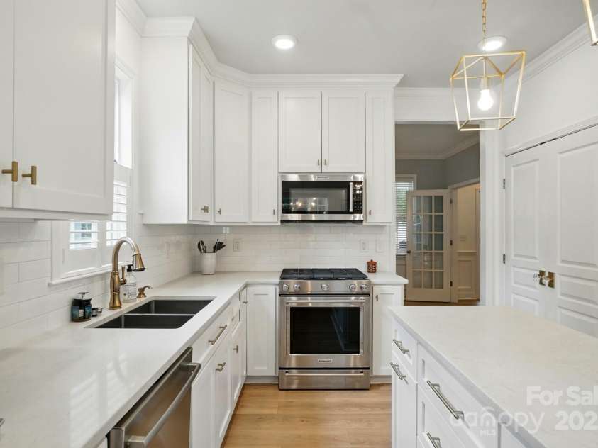 9856 Caldwell Depot Road, Cornelius, NC 28031.  MLS# CAR4262893, YatesRealty ID 15863. 