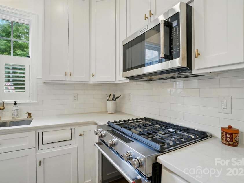 9856 Caldwell Depot Road, Cornelius, NC 28031.  MLS# CAR4262893, YatesRealty ID 15863. 