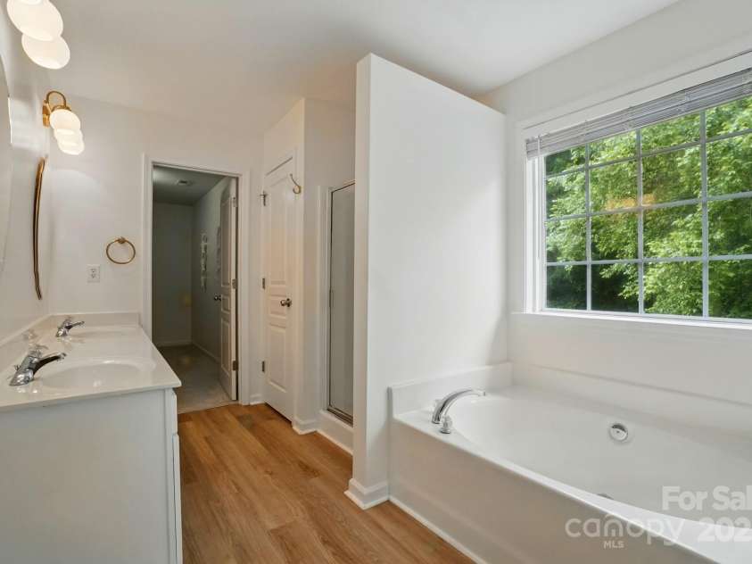 9856 Caldwell Depot Road, Cornelius, NC 28031.  MLS# CAR4262893, YatesRealty ID 15863. 