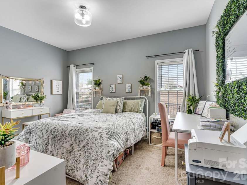 1181 Kensington Circle, Newton, NC 28658.  MLS# CAR4361179, YatesRealty ID 15864. 3rd Bedroom