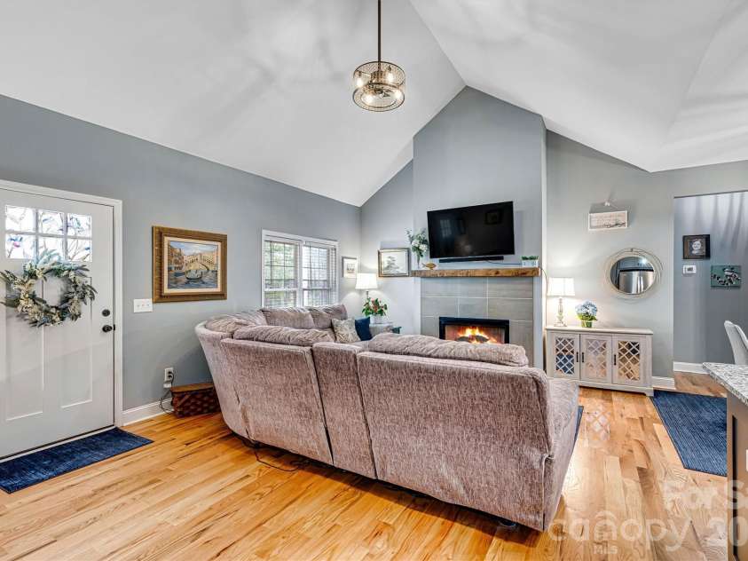 1181 Kensington Circle, Newton, NC 28658.  MLS# CAR4361179, YatesRealty ID 15864. 