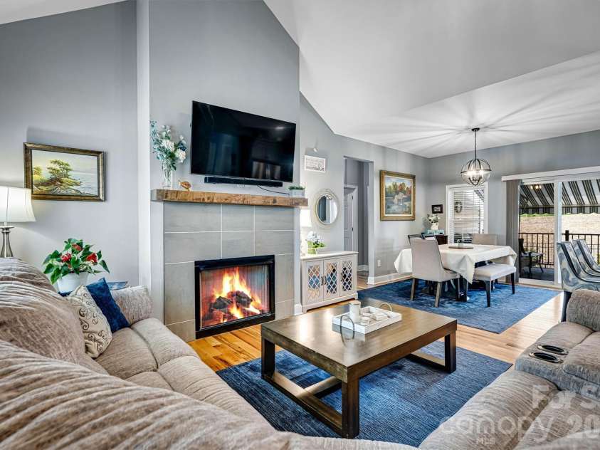 1181 Kensington Circle, Newton, NC 28658.  MLS# CAR4361179, YatesRealty ID 15864. 