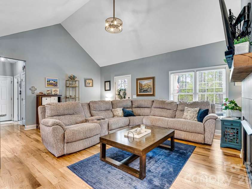 1181 Kensington Circle, Newton, NC 28658.  MLS# CAR4361179, YatesRealty ID 15864. 