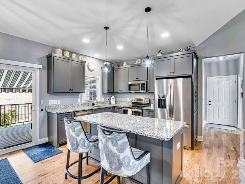 1181 Kensington Circle, Newton, NC 28658.  MLS# CAR4361179, YatesRealty ID 15864. 