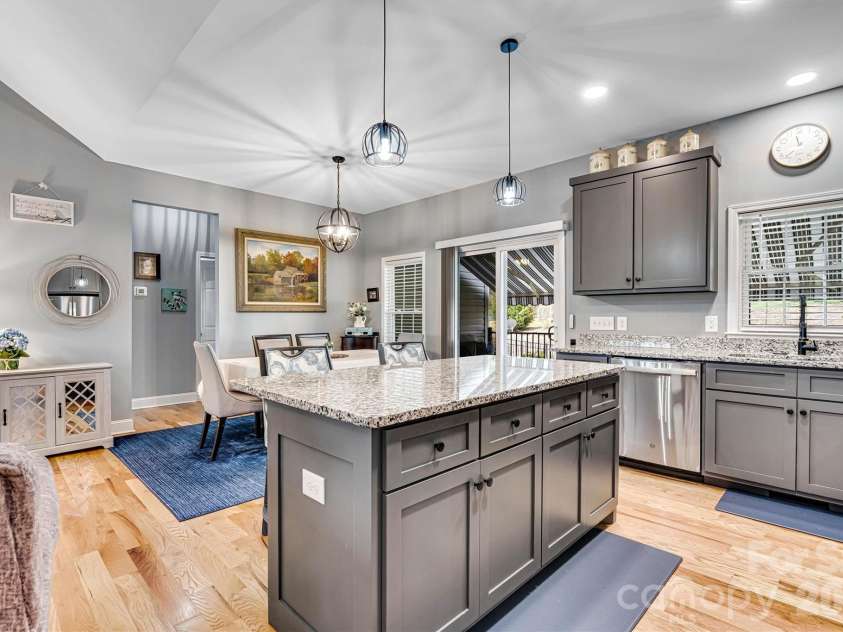 1181 Kensington Circle, Newton, NC 28658.  MLS# CAR4361179, YatesRealty ID 15864. 