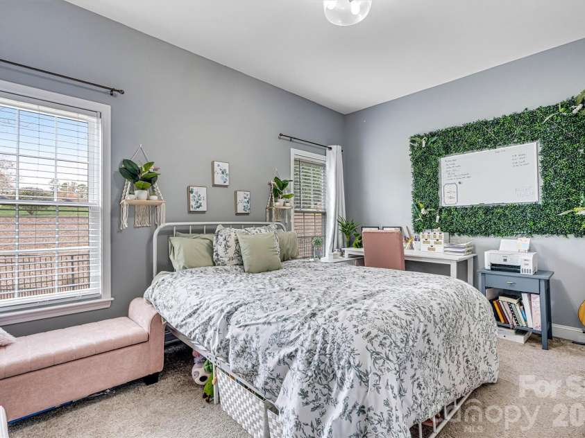 1181 Kensington Circle, Newton, NC 28658.  MLS# CAR4361179, YatesRealty ID 15864. 