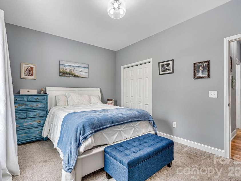 1181 Kensington Circle, Newton, NC 28658.  MLS# CAR4361179, YatesRealty ID 15864. 