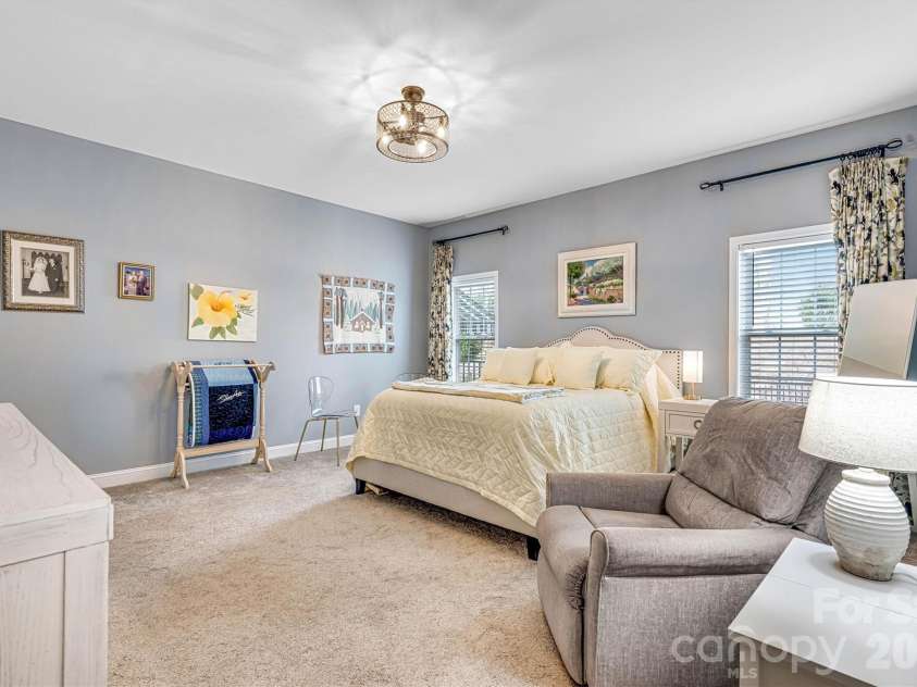 1181 Kensington Circle, Newton, NC 28658.  MLS# CAR4361179, YatesRealty ID 15864. Primary bedroom