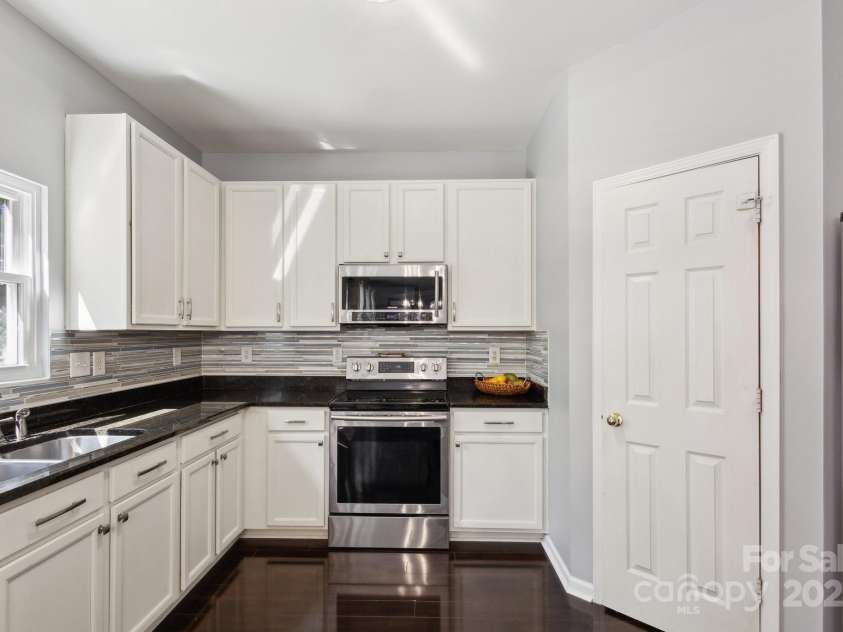 221 Sycamore Creek Road, Fort Mill, SC 29708.  MLS# CAR4246915, YatesRealty ID 15865. 