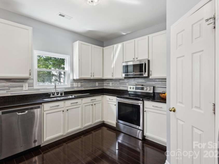 221 Sycamore Creek Road, Fort Mill, SC 29708.  MLS# CAR4312250, YatesRealty ID 15865. 