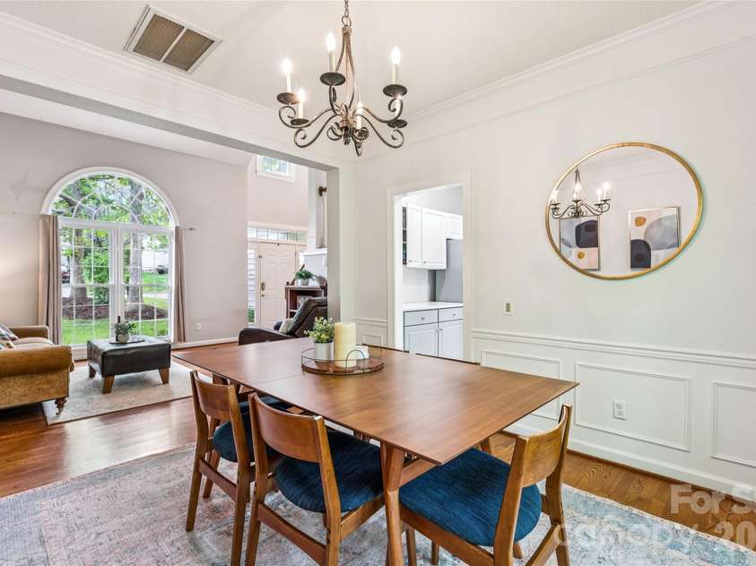 5719 Swanston Drive, Charlotte, NC 28269.  MLS# CAR4363976, YatesRealty ID 15867. 