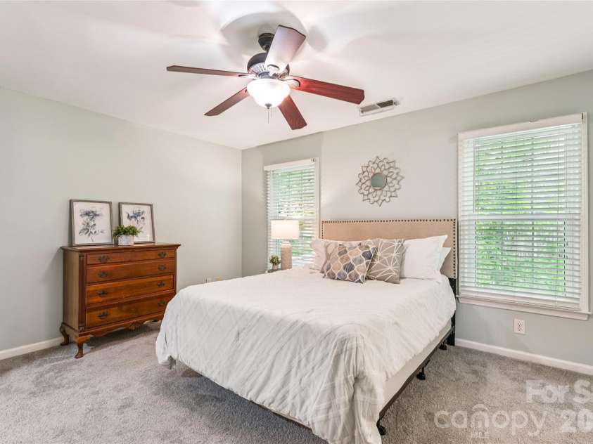 5719 Swanston Drive, Charlotte, NC 28269.  MLS# CAR4363976, YatesRealty ID 15867. 