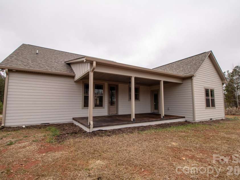 1070 Castle Mill Lane, Salisbury, NC 28145.  MLS# CAR4275471, YatesRealty ID 15868. 