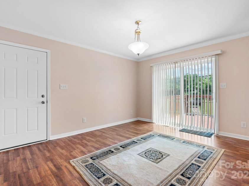 125 Carter Lane, Statesville, NC 28625.  MLS# CAR4257538, YatesRealty ID 15868. 