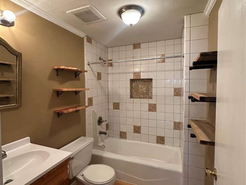 36 Maple Avenue, Gastonia, NC 28054.  MLS# CAR4248577, YatesRealty ID 15869. 