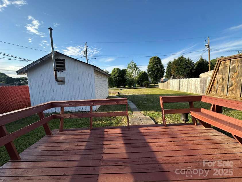 36 Maple Avenue, Gastonia, NC 28054.  MLS# CAR4248577, YatesRealty ID 15869. 