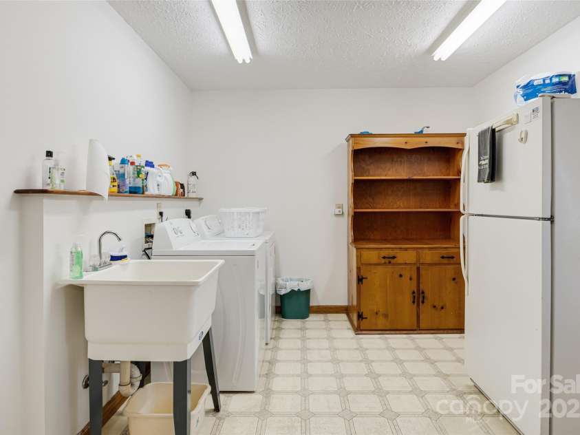 1393 Grace Road, Boiling Spring Lakes, NC 28461.  MLS# CAR4228902, YatesRealty ID 1587. 