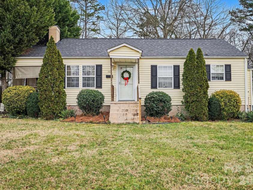 103 Westover Avenue, Kannapolis, NC 28081.  MLS# CAR4329261, YatesRealty ID 15871. 