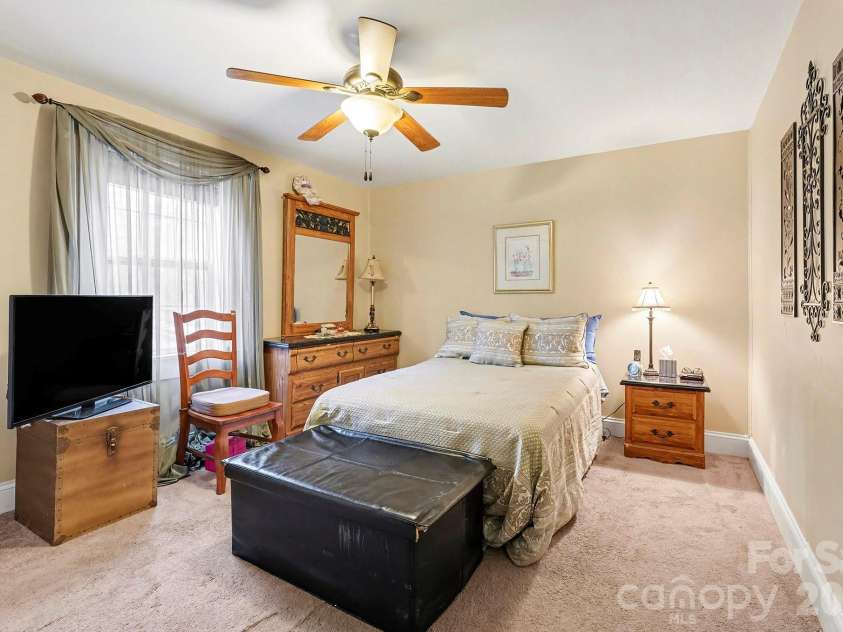 103 Westover Avenue, Kannapolis, NC 28081.  MLS# CAR4329261, YatesRealty ID 15871. 