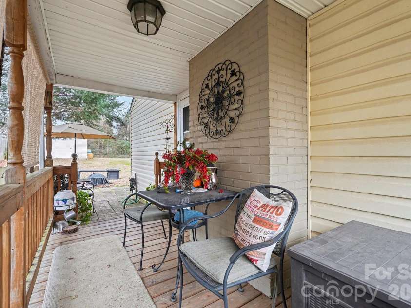 103 Westover Avenue, Kannapolis, NC 28081.  MLS# CAR4329261, YatesRealty ID 15871. 