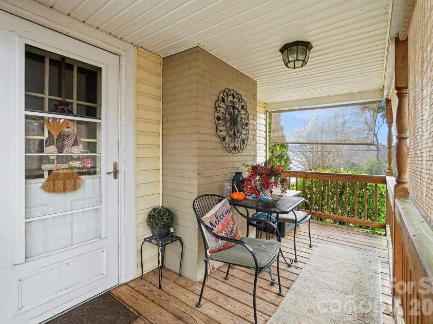 103 Westover Avenue, Kannapolis, NC 28081.  MLS# CAR4329261, YatesRealty ID 15871. 