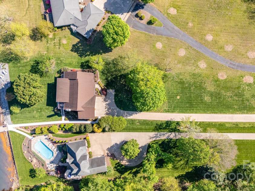 1851 Waterford Pointe Road, Lexington, NC 27292.  MLS# CAR4248641, YatesRealty ID 15872. 