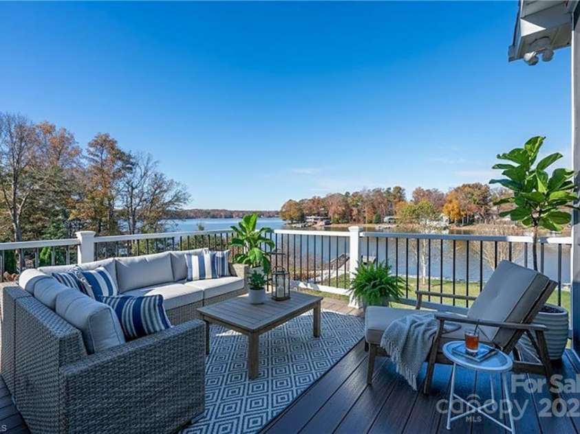 1851 Waterford Pointe Road, Lexington, NC 27292.  MLS# CAR4322245, YatesRealty ID 15872. 