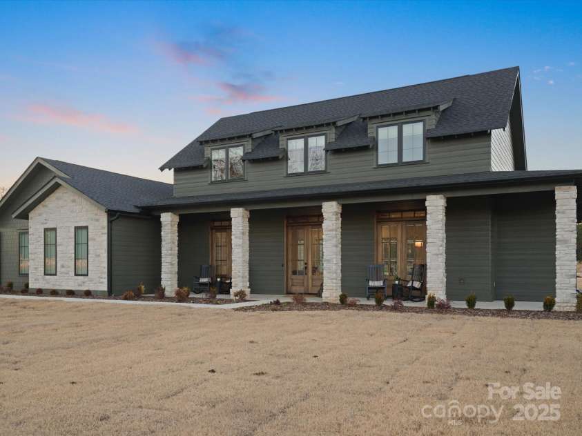 2370 Bridgewater Road, Rock Hill, SC 29730.  MLS# CAR4256756, YatesRealty ID 15873. 