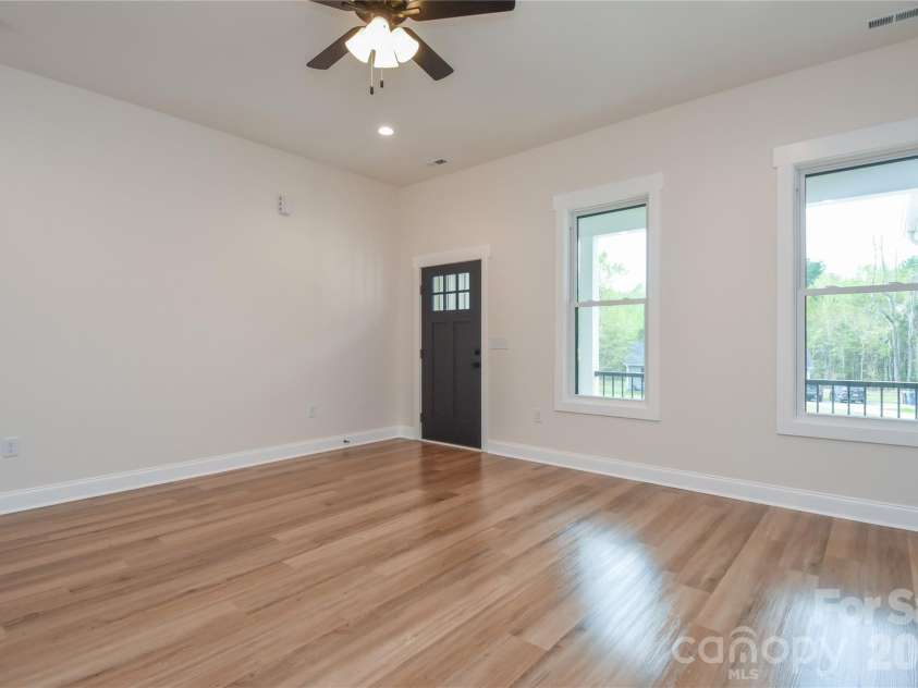 1524 Conestoga Crossing, Catawba, NC 28609.  MLS# CAR4367371, YatesRealty ID 15874. 