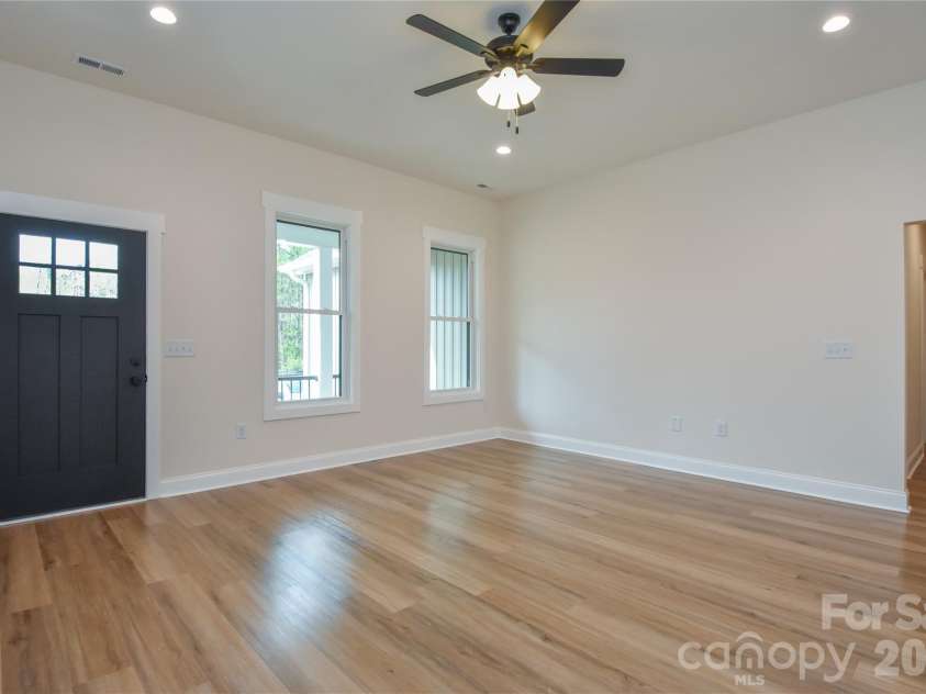 1524 Conestoga Crossing, Catawba, NC 28609.  MLS# CAR4367371, YatesRealty ID 15874. 