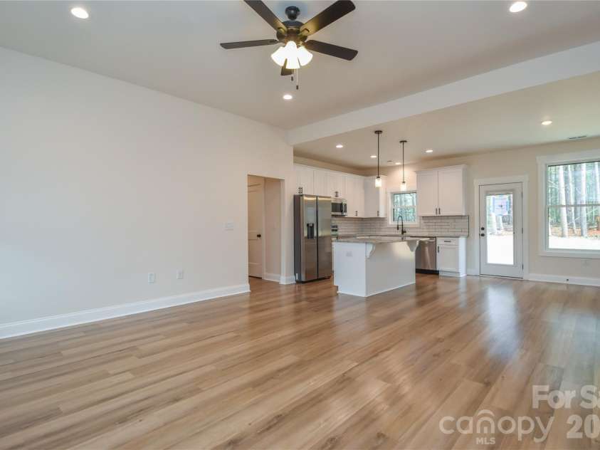 1524 Conestoga Crossing, Catawba, NC 28609.  MLS# CAR4367371, YatesRealty ID 15874. 