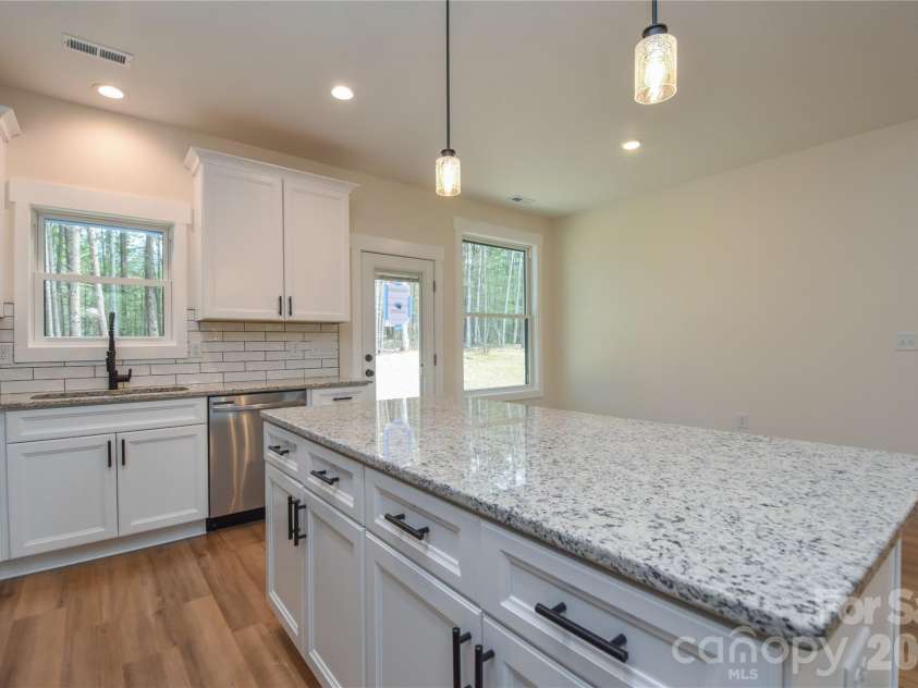 1524 Conestoga Crossing, Catawba, NC 28609.  MLS# CAR4367371, YatesRealty ID 15874. 