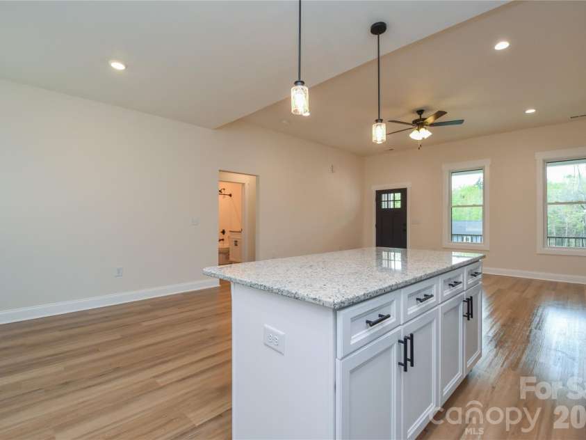 1524 Conestoga Crossing, Catawba, NC 28609.  MLS# CAR4367371, YatesRealty ID 15874. 