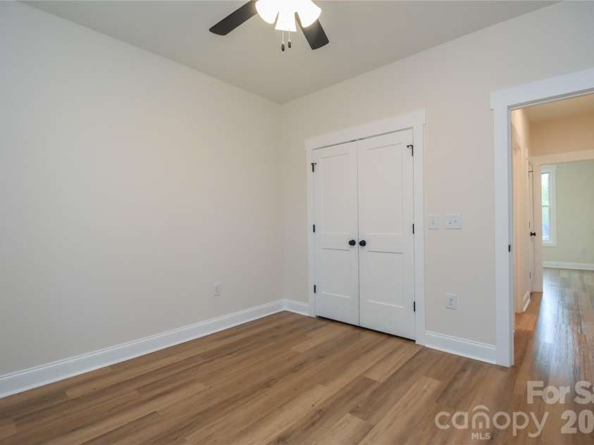 1524 Conestoga Crossing, Catawba, NC 28609.  MLS# CAR4367371, YatesRealty ID 15874. 