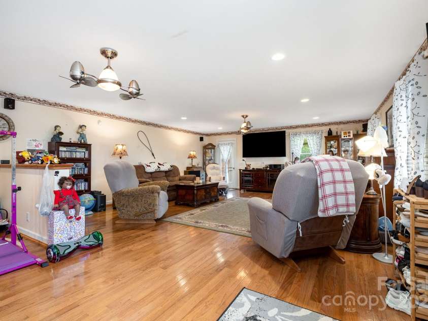 907 Sikes Mill Road, Monroe, NC 28110.  MLS# CAR4256950, YatesRealty ID 15874. 