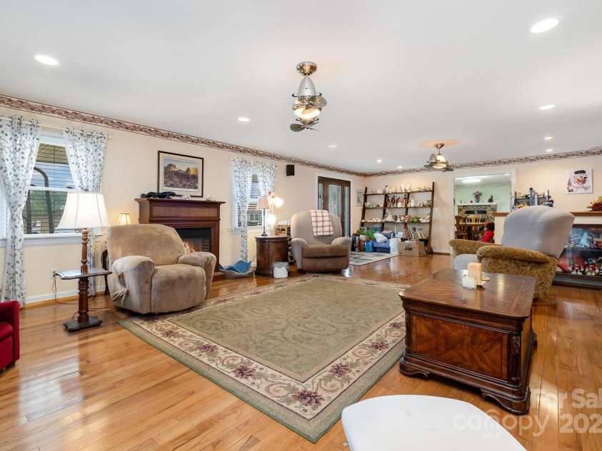 907 Sikes Mill Road, Monroe, NC 28110.  MLS# CAR4256950, YatesRealty ID 15874. 