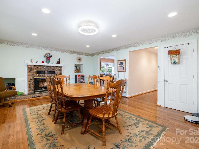 907 Sikes Mill Road, Monroe, NC 28110.  MLS# CAR4256950, YatesRealty ID 15874. 