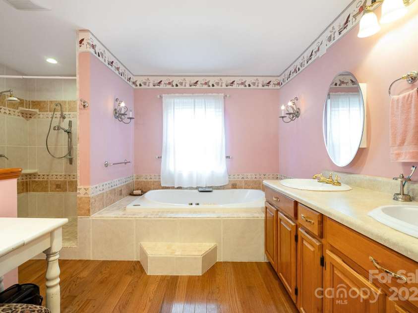 907 Sikes Mill Road, Monroe, NC 28110.  MLS# CAR4256950, YatesRealty ID 15874. 