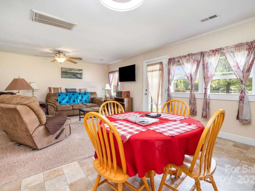 907 Sikes Mill Road, Monroe, NC 28110.  MLS# CAR4256950, YatesRealty ID 15874. 