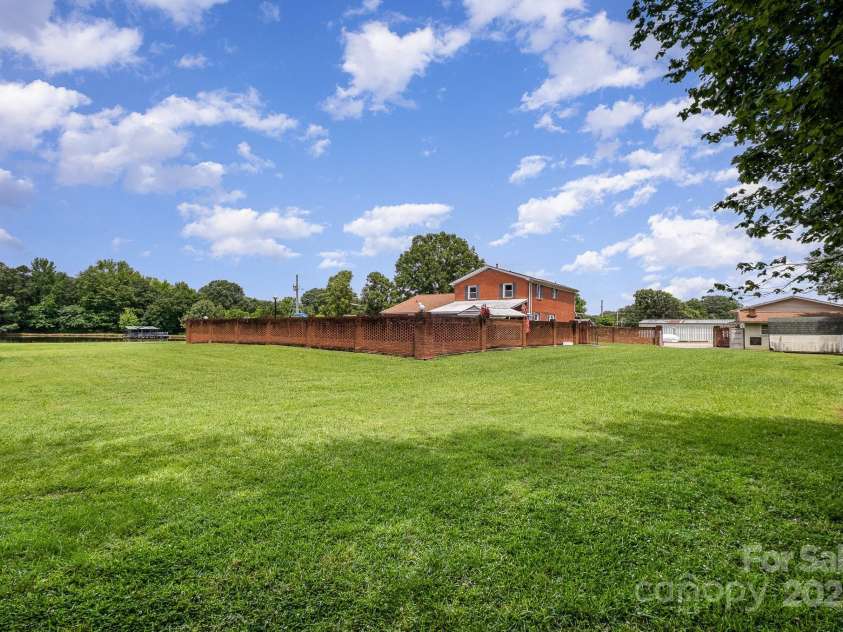 907 Sikes Mill Road, Monroe, NC 28110.  MLS# CAR4256950, YatesRealty ID 15874. 