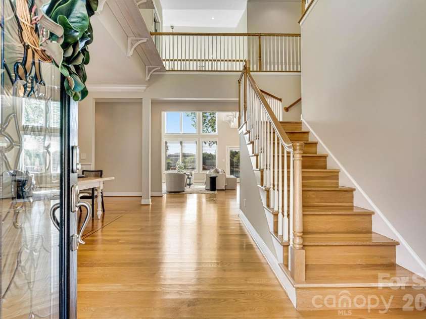 4202 54th Avenue, Hickory, NC 28601.  MLS# CAR4365981, YatesRealty ID 15875. Focused Foyer Entry View