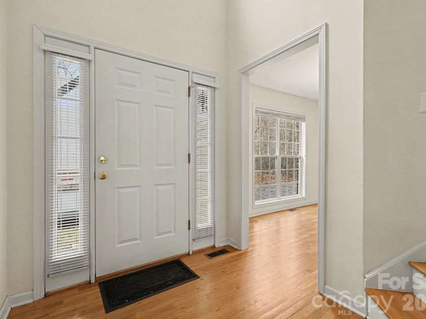 1010 James Street, Charlotte, NC 28216.  MLS# CAR4340340, YatesRealty ID 15876. 