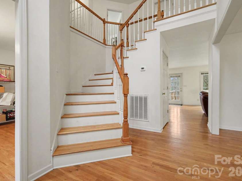 1010 James Street, Charlotte, NC 28216.  MLS# CAR4340340, YatesRealty ID 15876. 