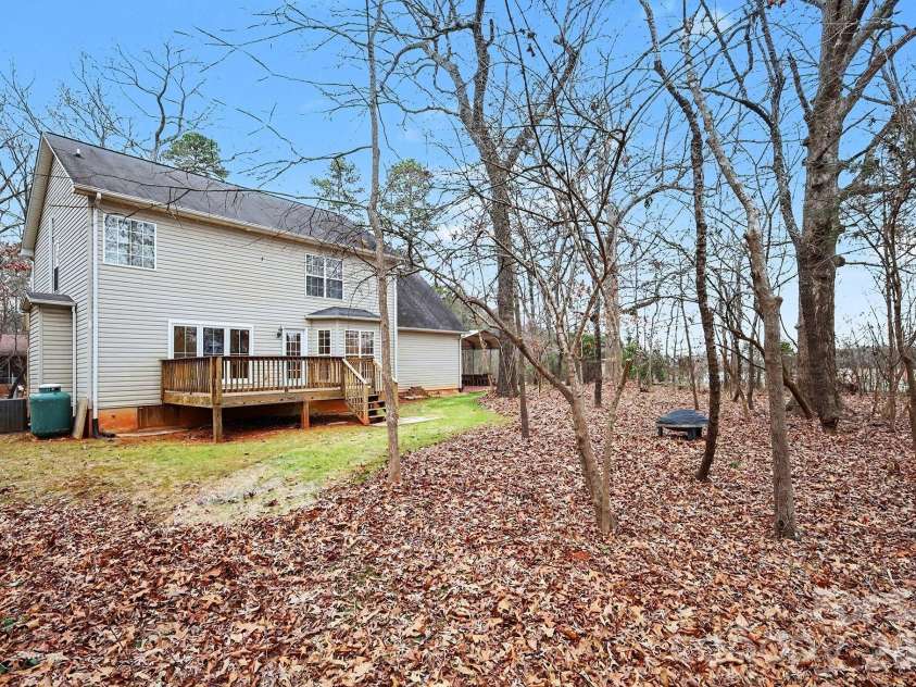 1010 James Street, Charlotte, NC 28216.  MLS# CAR4340340, YatesRealty ID 15876. 