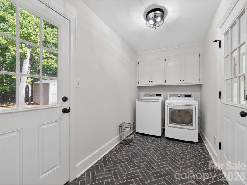 1036 Gateshead Lane, Matthews, NC 28105.  MLS# CAR4369272, YatesRealty ID 15877. 