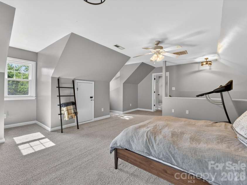 1036 Gateshead Lane, Matthews, NC 28105.  MLS# CAR4369272, YatesRealty ID 15877. 