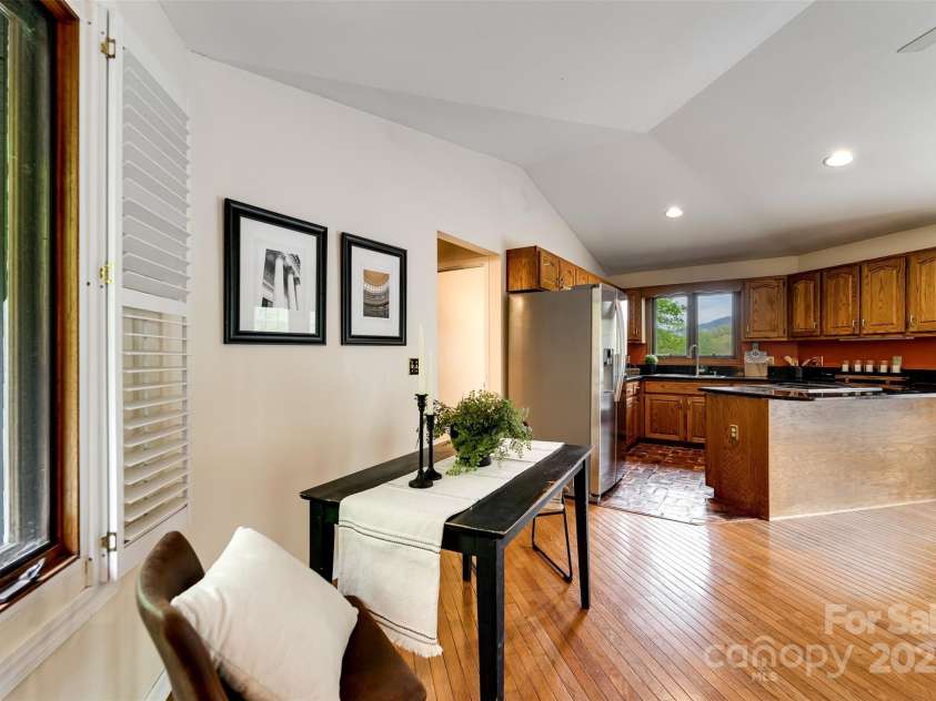 362 Cowan Valley Estates, Sylva, NC 28779.  MLS# CAR4249311, YatesRealty ID 15878. 