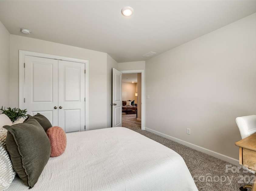 700 Windage Way, Pineville, NC 28134.  MLS# CAR4261549, YatesRealty ID 15879. 