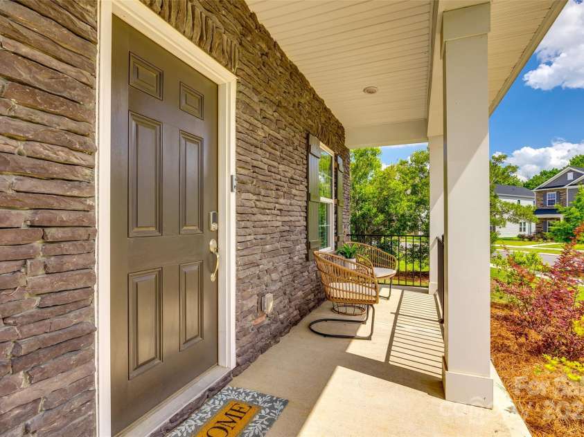 700 Windage Way, Pineville, NC 28134.  MLS# CAR4261549, YatesRealty ID 15879. 